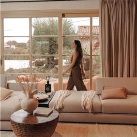  4 Bedroom Villa with Infinity Pool near Rovinj, Istria, Sleeps 8